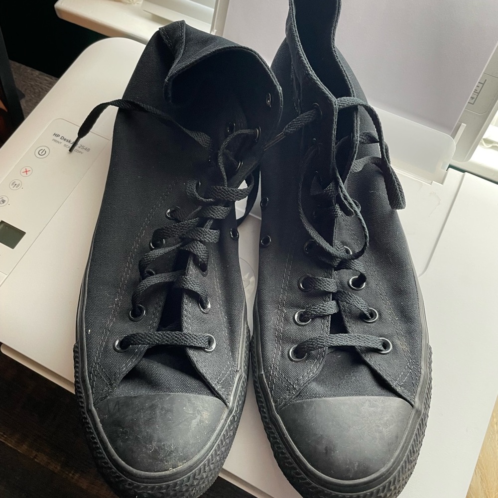 Black converse all stars size 13